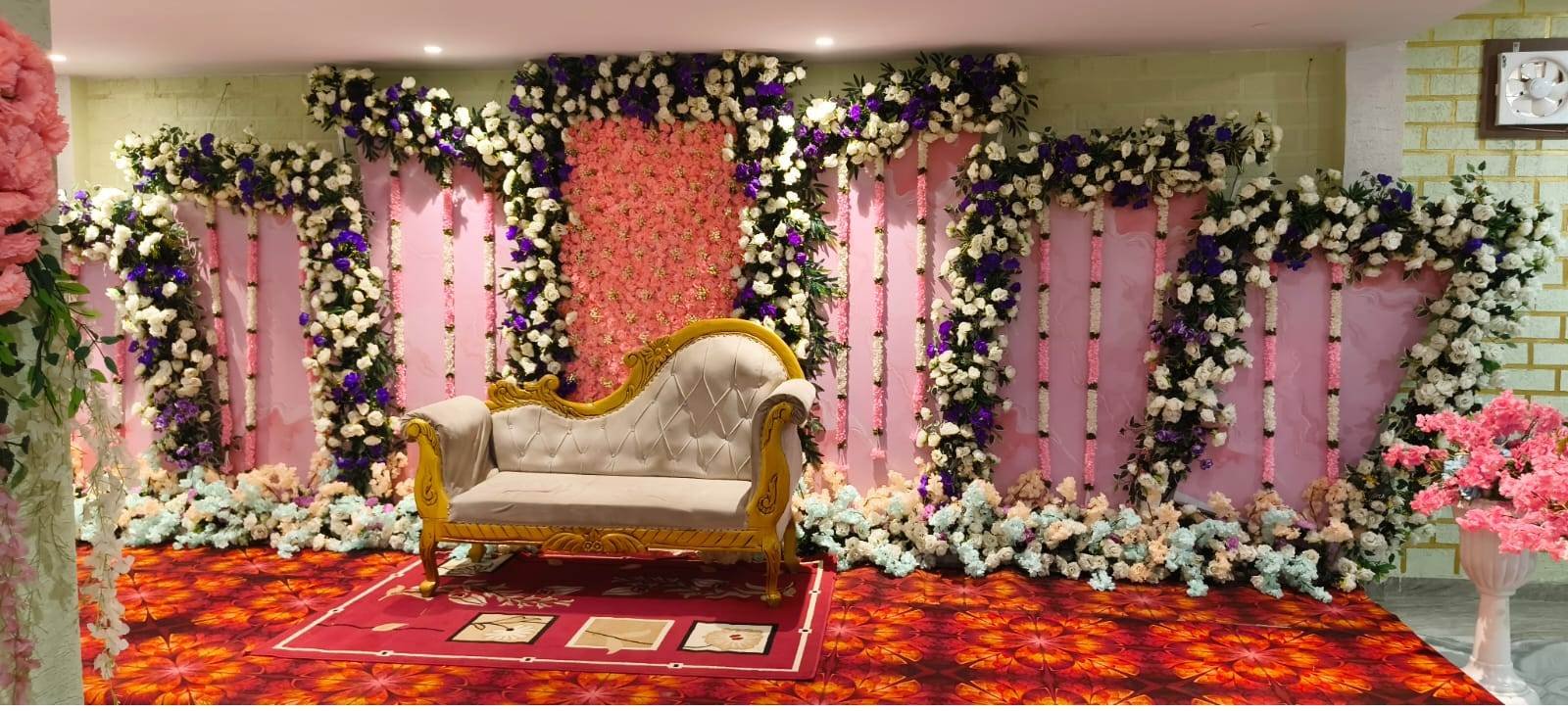 Best Hotel and Banquet Hall in Ring Road Ranchi 9113791800 HOTEL PARASH INN and BANQUET
