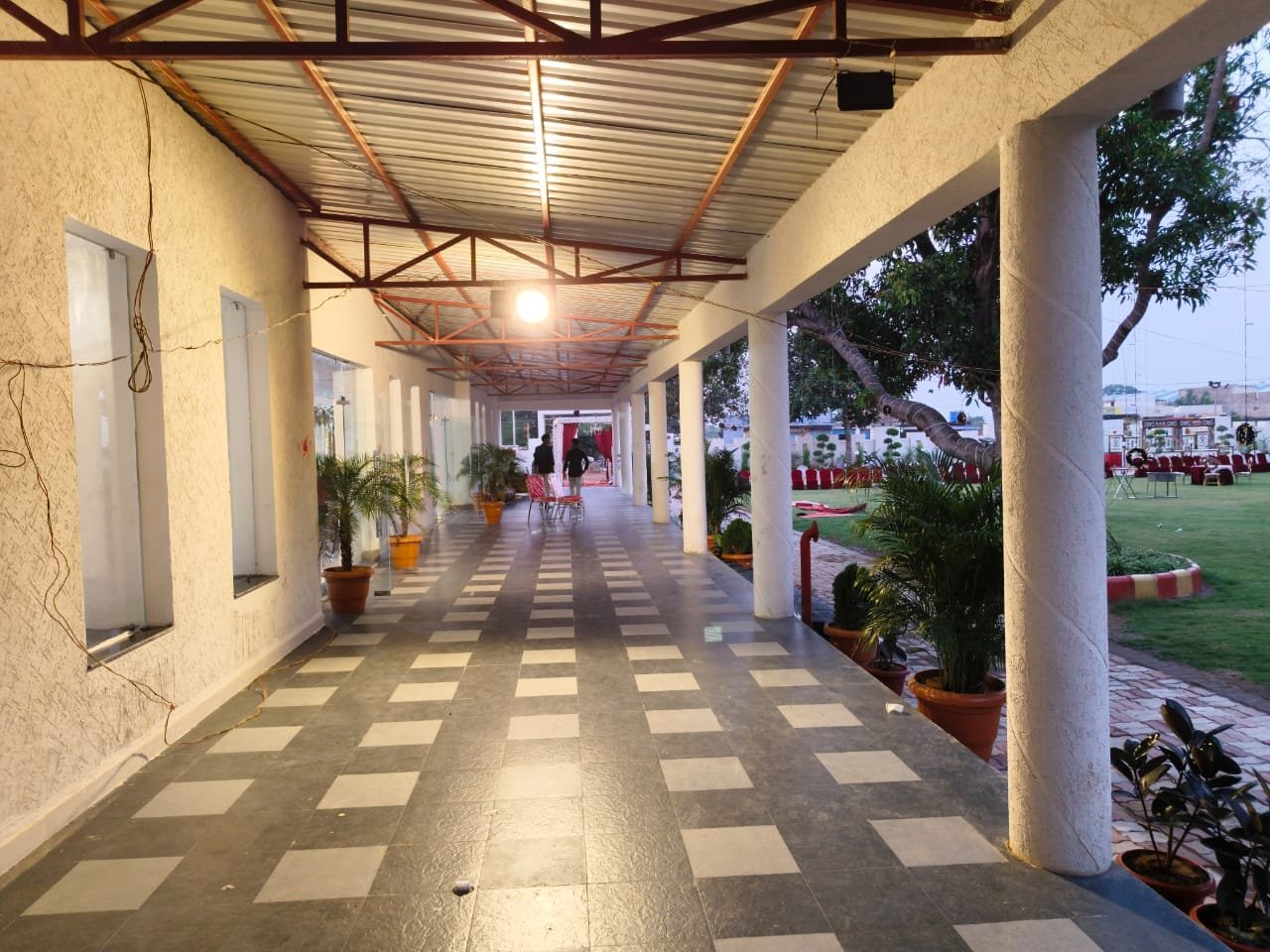 Best Party lawn in Ratu Ranchi 9798898011 Merilaxmi Banquet and Resort